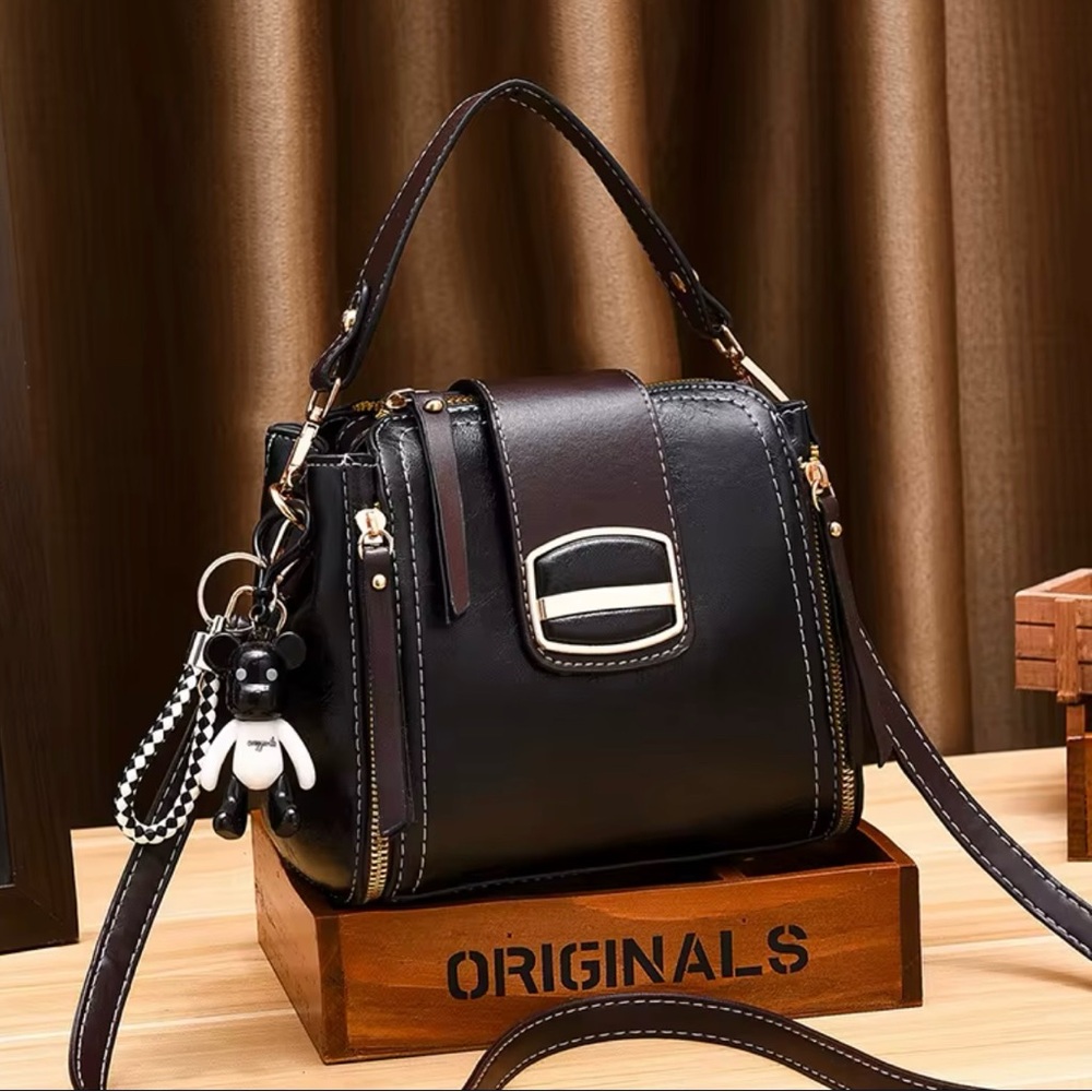 Elegant Black and Brown Handbag